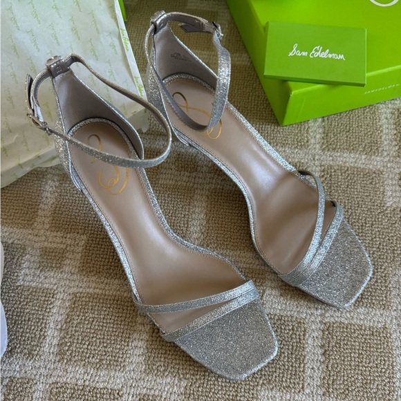 NIB Sam Edelman Kitten Heel Sandals Silver Glitter Ankle Strap Holiday Shoes 9.5 - Picture 3 of 12